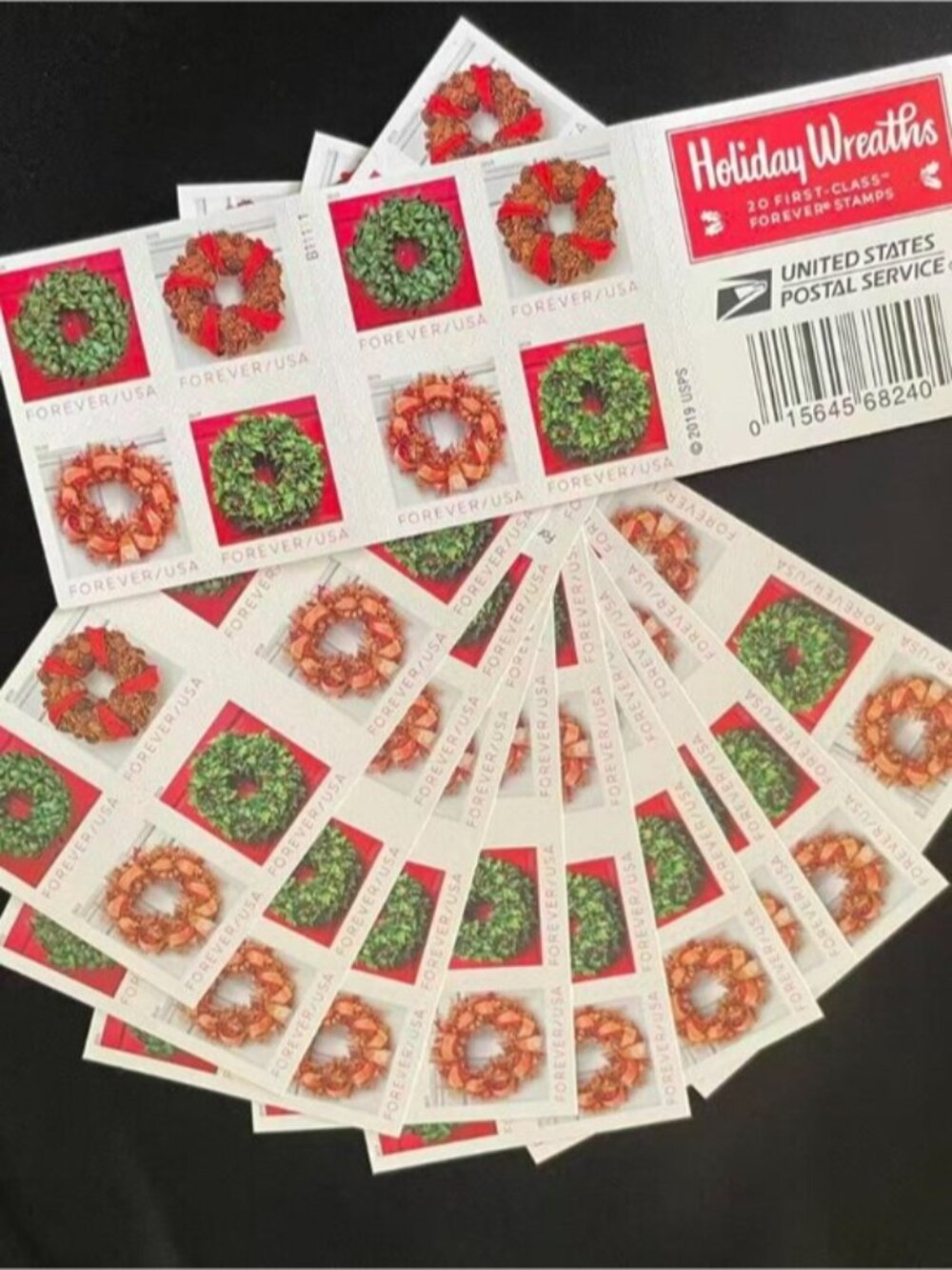 ✨USPS 2019 Holiday Wreaths Forever Stamps - 200ct Booklet, Mint Unused✨